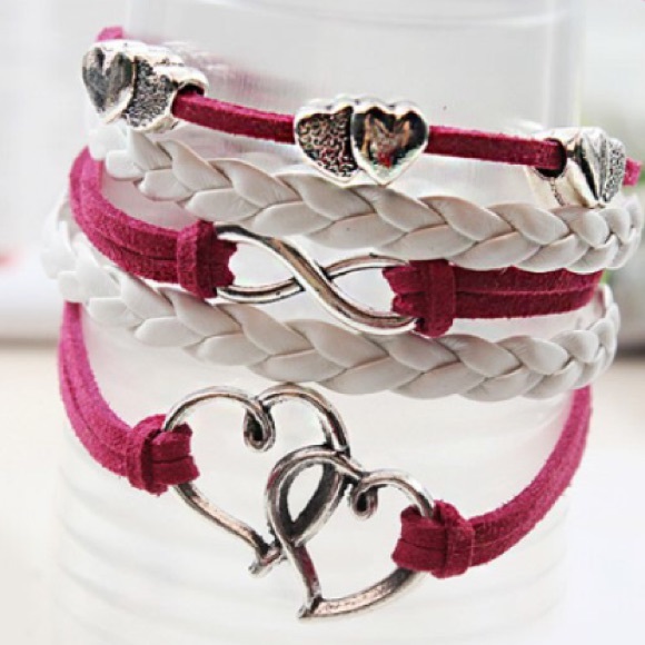 ♦️LAST ONE♦️ Stylish infinity heart bracelet