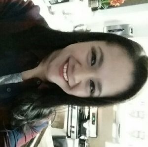 Meet your Posher, Vanessa