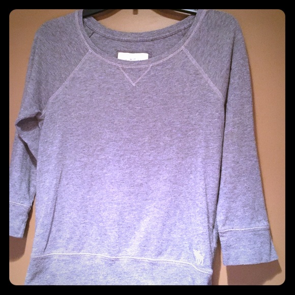 Very cute light sweatshirt
