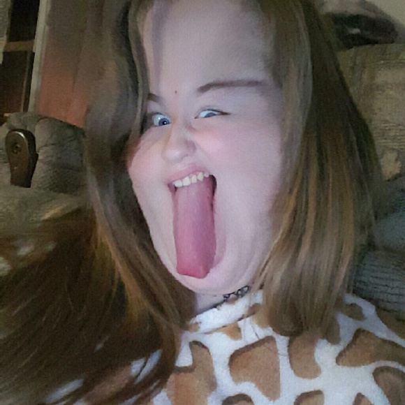 Meet your Posher, Lauren - Picture 1 of 1