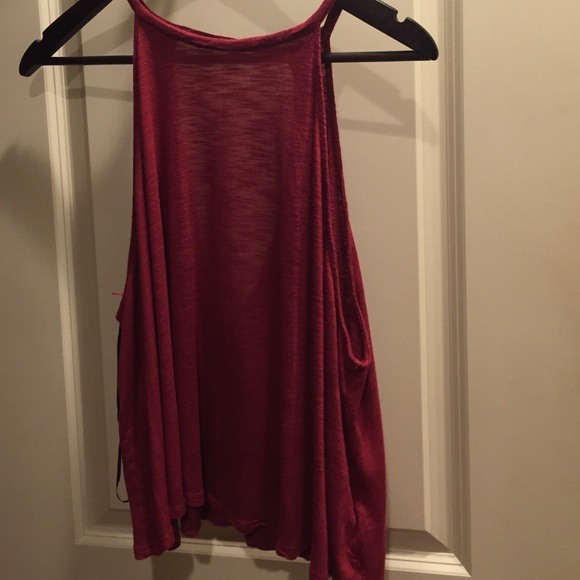 Halter top - Picture 1 of 3