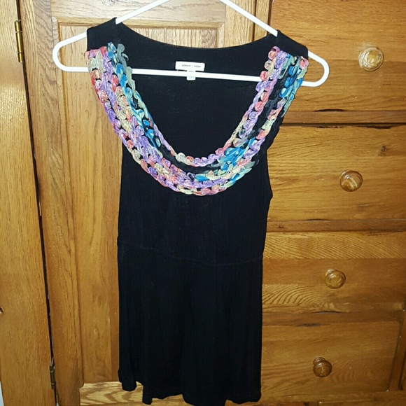 Sleeveless blouse