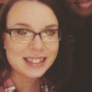 Meet your Posher, Candace