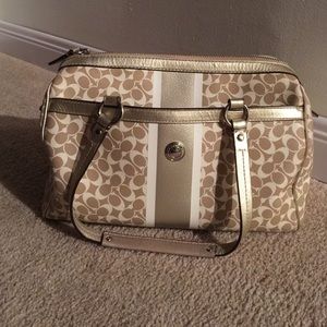 💯 Authentic Coach Purse