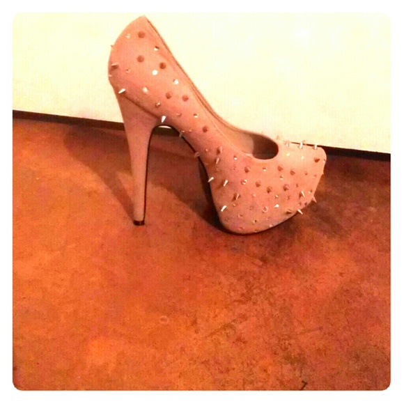 Kiss kouture spike heels