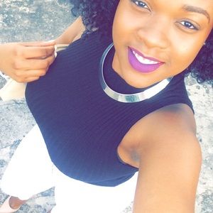 Meet your Posher, Melissa