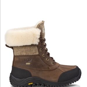 UGG WOMENS ADIRONDACK II SIZE 9.5