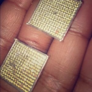 14karat gold men earrings !