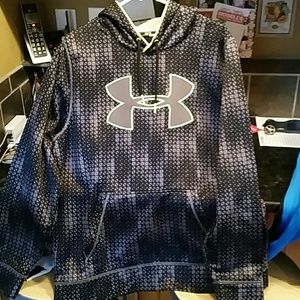 Under Armour Sweatshirt