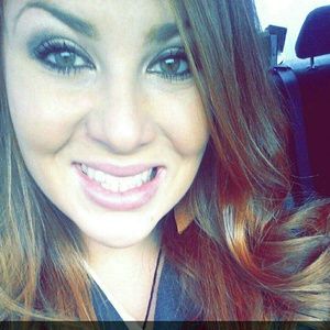 Meet your Posher, Vanessa