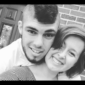 Meet your Posher, Larissa