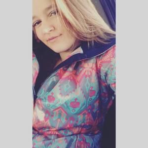 Meet your Posher, Chloe