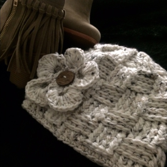 Crystals Creations Accessories - 🚫SOLD🚫Crochet beanie