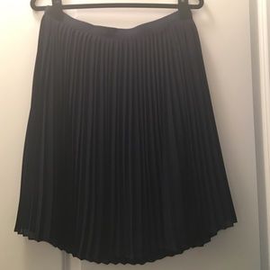 J Crew Navy Blue Pleated Skirt