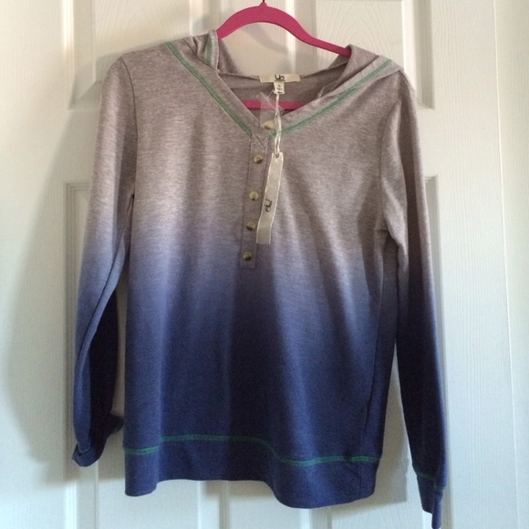 Ya light weight hooded sweatshirt