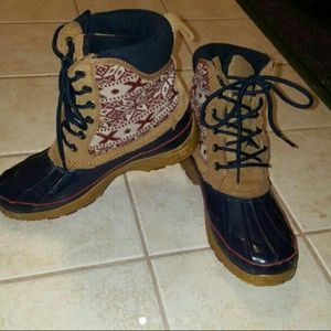 Khombu Winter Duck Pattern Boots Sz. 7