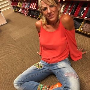 Meet your Posher, Barbi