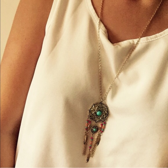 Dream catcher necklace! Pretty and brand new!