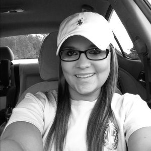 Meet your Posher, Whitney