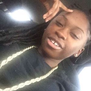 Meet your Posher, Malia