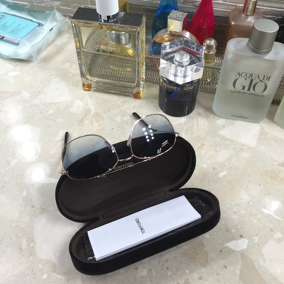 Authentic Tom Ford Unisex Glasses - Picture 1 of 4