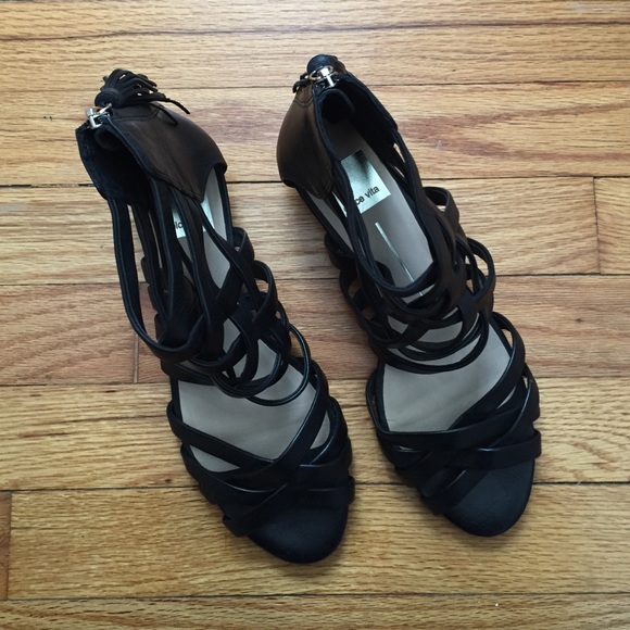 Dolce Vita Black Sandals