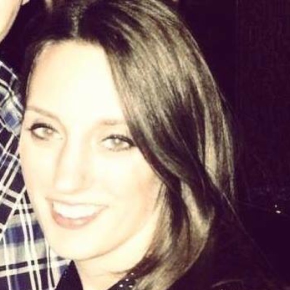 Meet your Posher, Avery