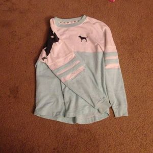 vs crewneck