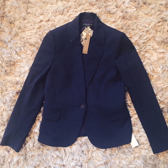 Beautiful Fitted Theory Blazer - Picture 1 of 2