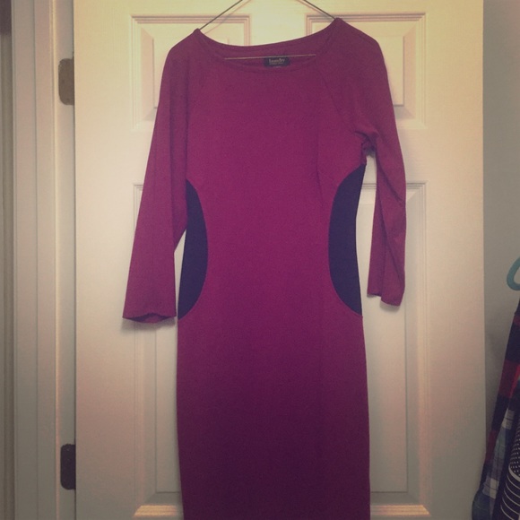 Laundry by Shelli Segal magenta dress