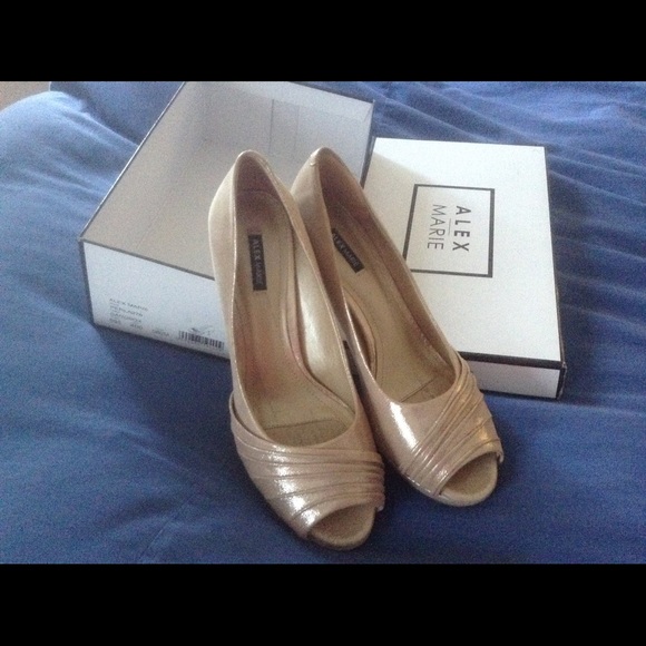 Gold shoes
