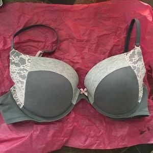 Victoria Secret Bra 36D