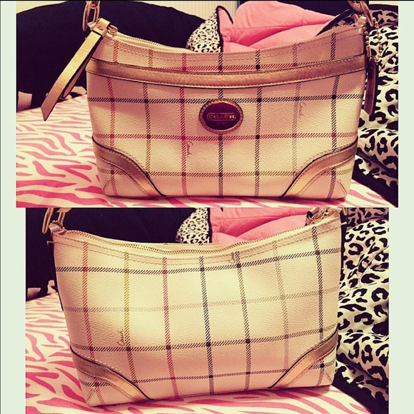 Barely used Coach purse!