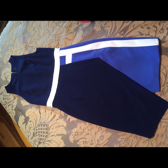 Sleeveless Dress with Split