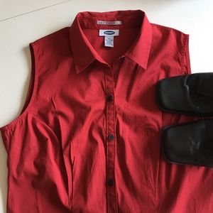 Old Navy Classic Sleeveless Blouse