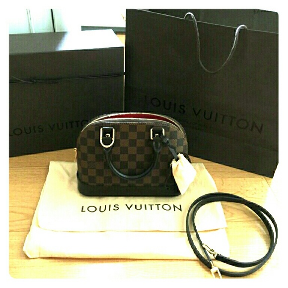 Louis Vuitton Alma BB Damier