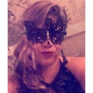 Meet your Posher, Molly