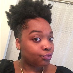 Meet your Posher, Janae