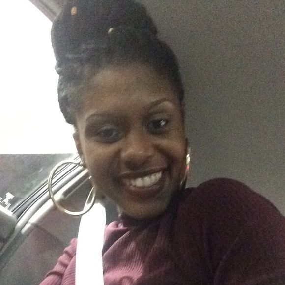 Meet your Posher, Keeaira