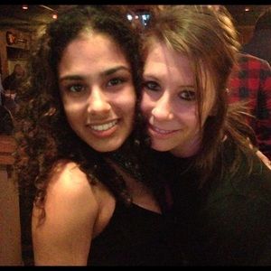 Meet your Posher, Caitlin