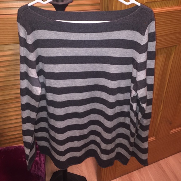 Light Sweater - Picture 1 of 2
