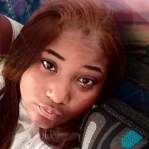 Meet your Posher, Camille