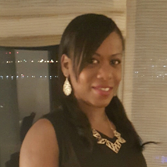 Meet your Posher, Sandy