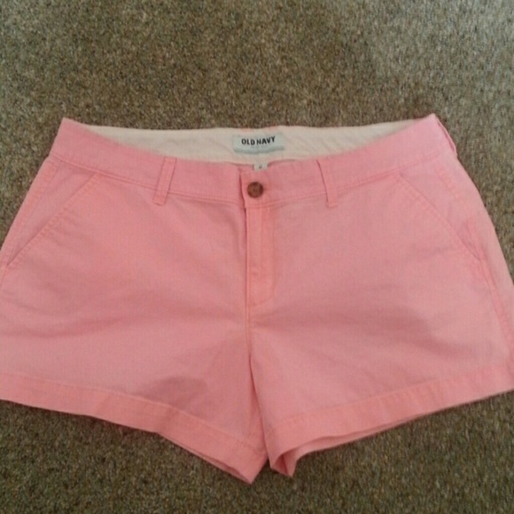 Old navy khaki shorts