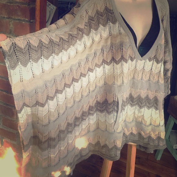 Goddis Sweaters - Goddis poncho