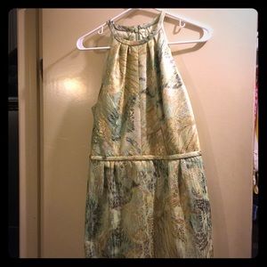 Gorgeous dress💚💛