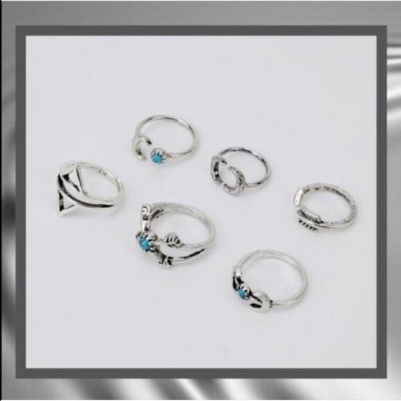 ✨Beautiful bohemian ring set✨ - Picture 2 of 4