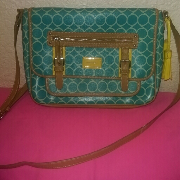 Nine West Handbags - crossbody bag NINE WEST OPEN TO OFFERS
