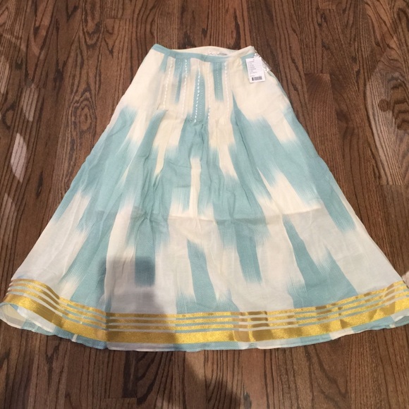 Anthropologie Dresses & Skirts - Anthro skirt NWT size 2