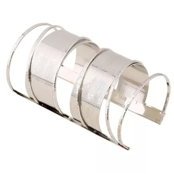 Boutique Jewelry - ‼️PRICE FIRM LAST CALL Wide Textured Bracelet
